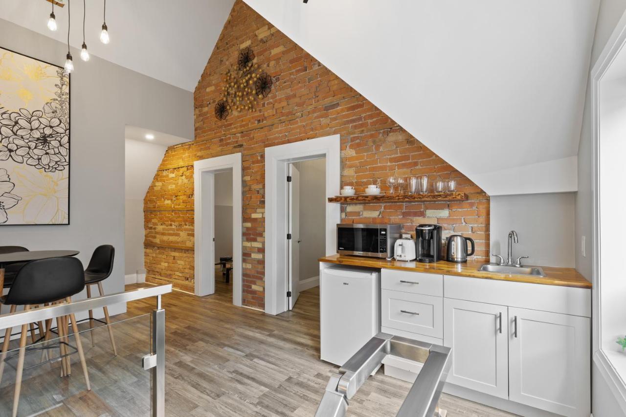 Entire 1 Bedroom Apartment Across From Google - Br5 Kitchener Extérieur photo