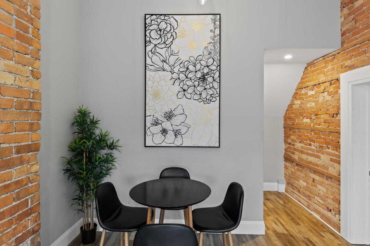 Entire 1 Bedroom Apartment Across From Google - Br5 Kitchener Extérieur photo